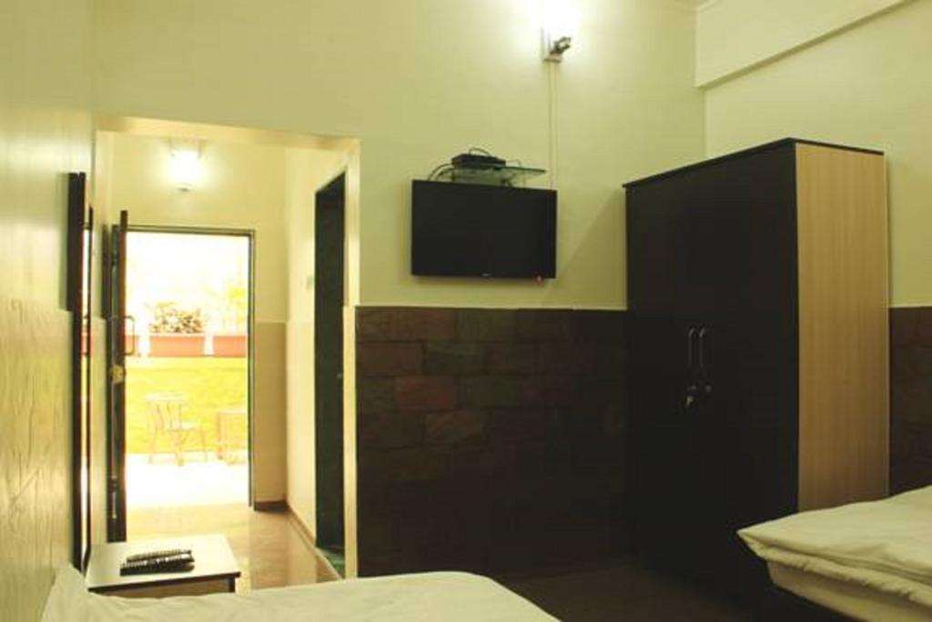 Urban Ville Hotel Pune Zewnętrze zdjęcie